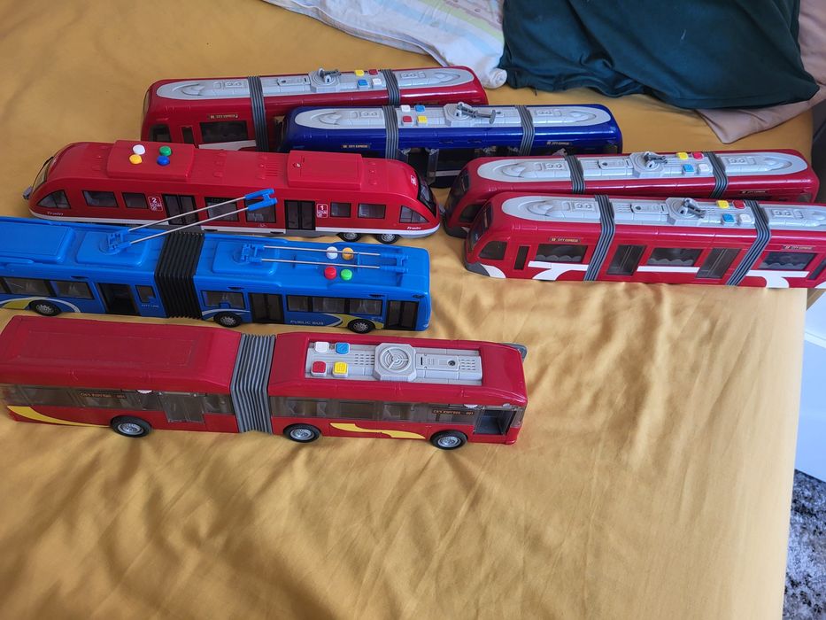 Vand jucarii trevave.