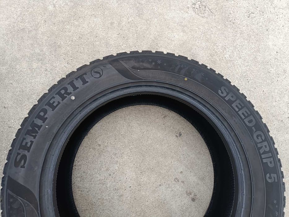 Doua anvelope iarna 225 60 18 semperit speed grip 5 cu 7,5 mm 2722