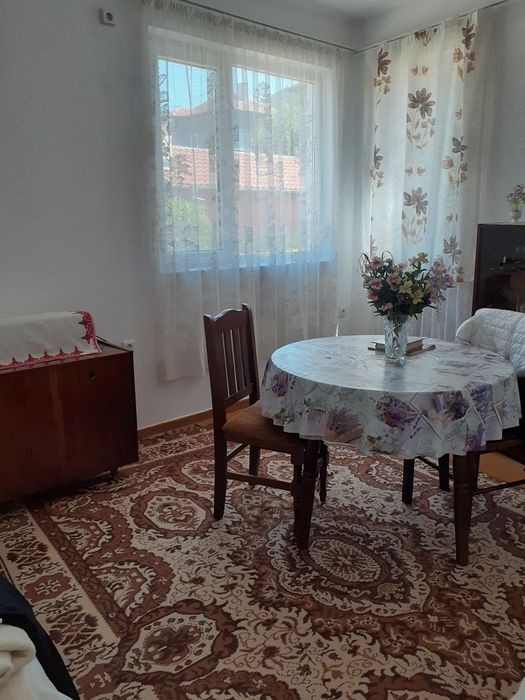 Собственик продава едноетажна жилищна сграда в с.Бяга
