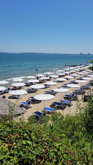 ПЪРВА ЛИНИЯ! Апартамент с 2 спални в Prestige fort noks