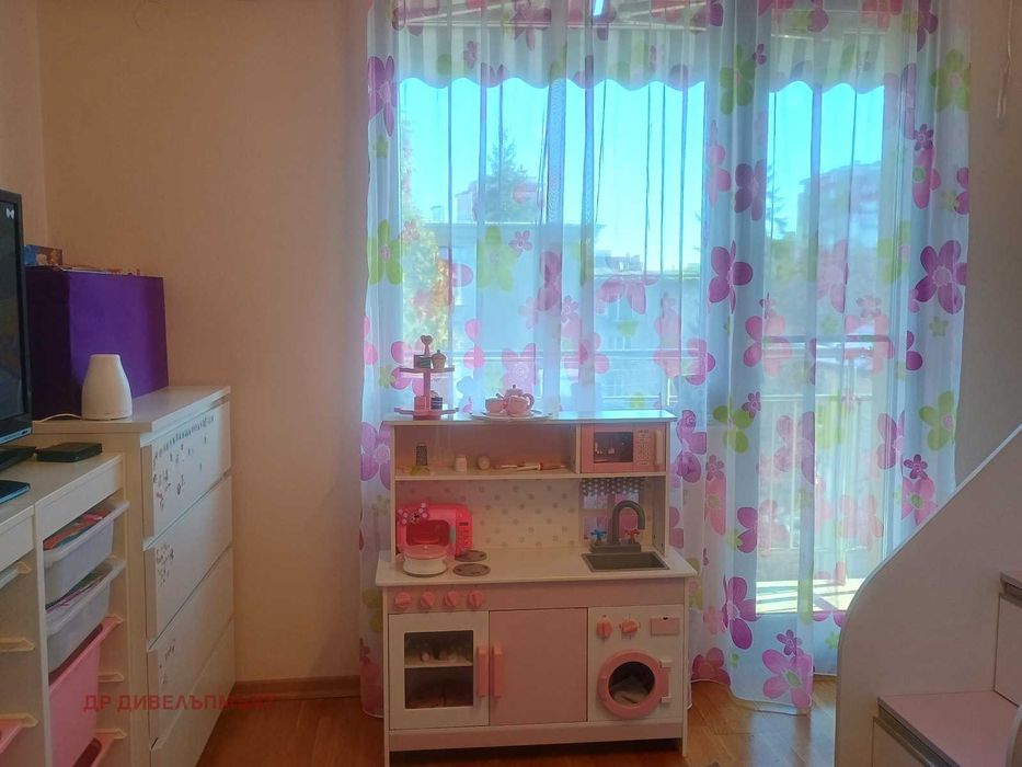 Дава се под наем Тристаен апартамент в София, Гео Милев - 65 кв.м за 509.49 € - Снимка #13