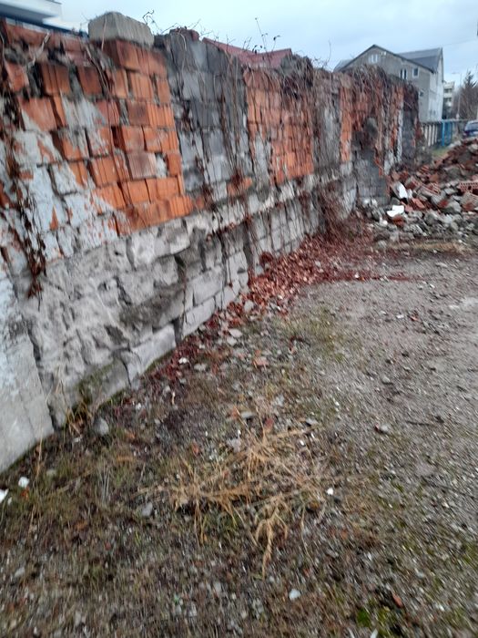 piatră, cărămizi sparte, beton rezultat din demolare constructi