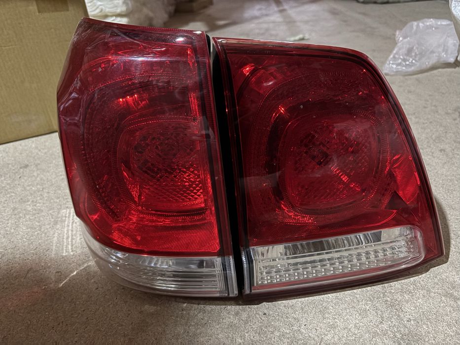 Toyota Land Cruiser 200