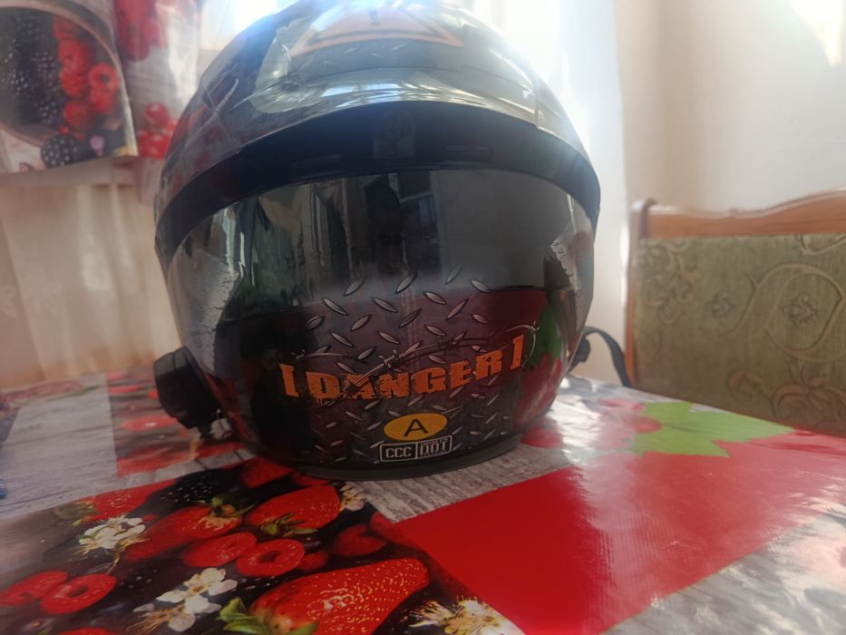 Motor shlem  sotiladi blutus novushniklari bor
