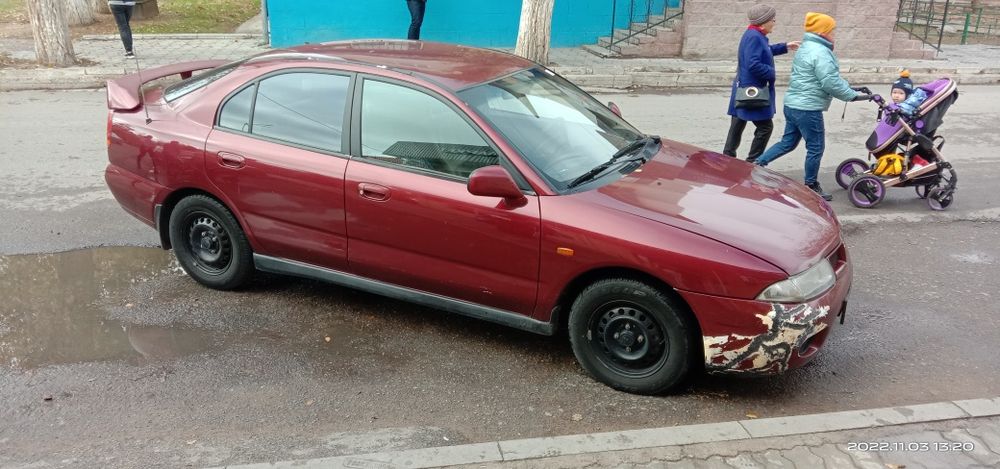 Продам Митсубиси каризма