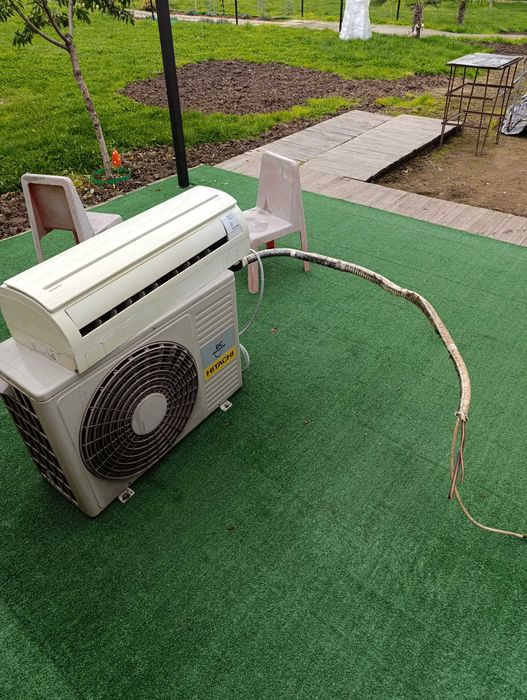 Климатик инверторен Хитачи