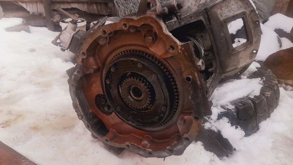 Продаю срочно КПП коробка передач МАЗ (8 ступенчатая)