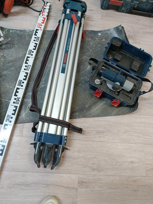 Нивелир Bosch (с.Баскудык Сункар 9) лот 894365