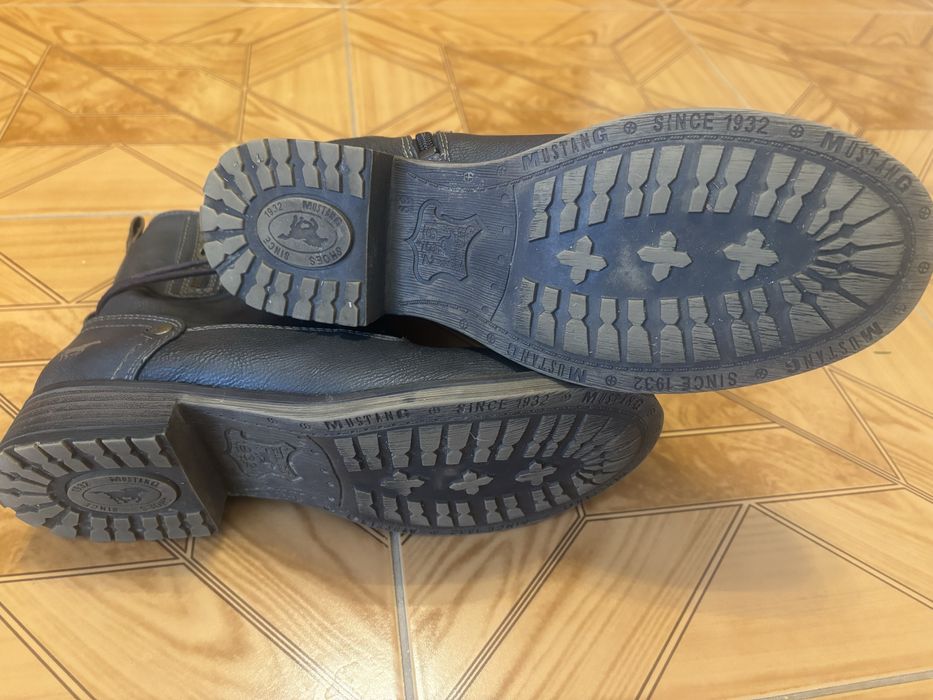 Боти Мустанг