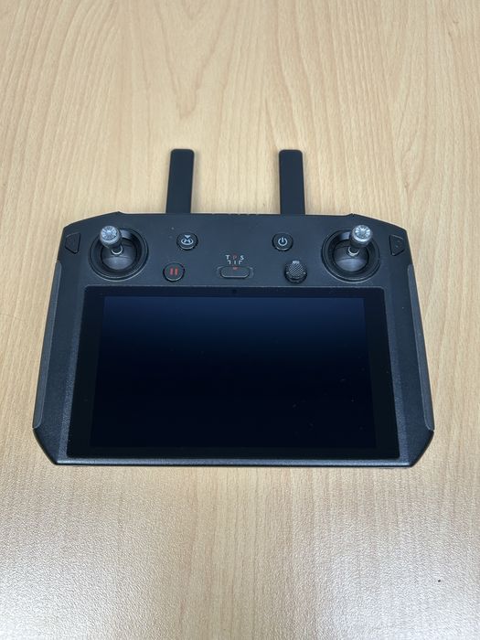 DJI Mavic 2 Enterprise Dual Thermal Camera-професионален дрон с термокамера. Звукови и светлинни аксесоари, 6 батерии, RC Pro, твърд кейс. Термография