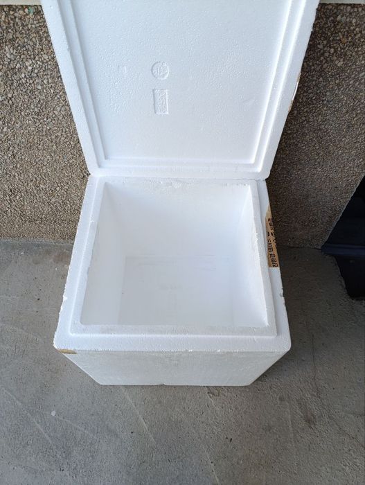 Пенопласт ящики сотилади хар хил размерлари бор