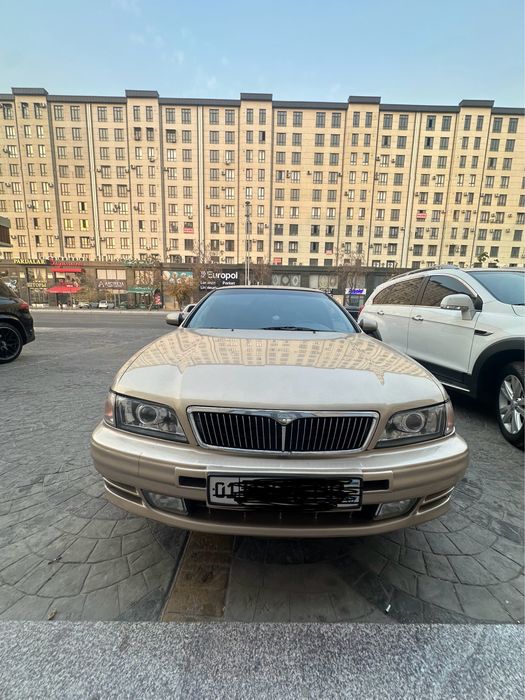 Nissan maksima srochni sotiladi