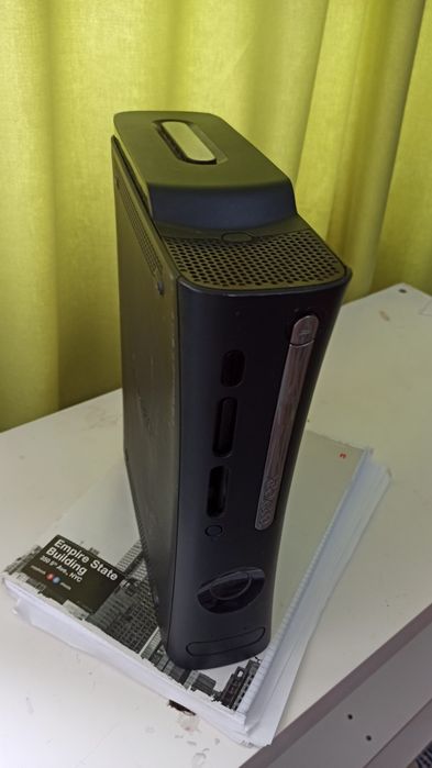 Xbox  360 приставка игра