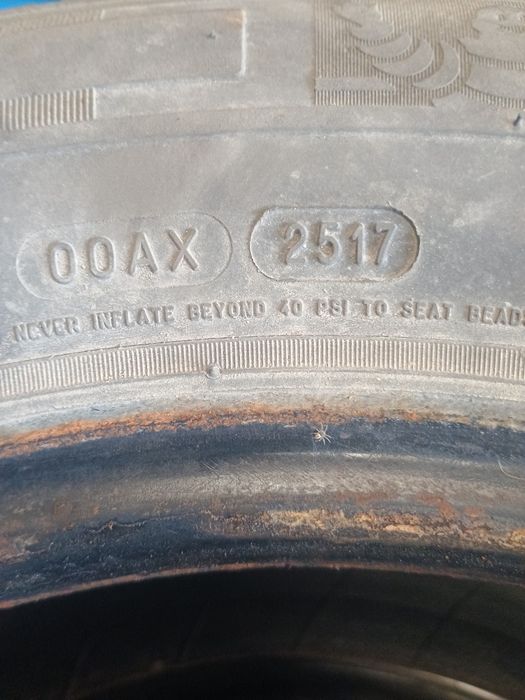 225/65R16C Michelin Agilis бусови