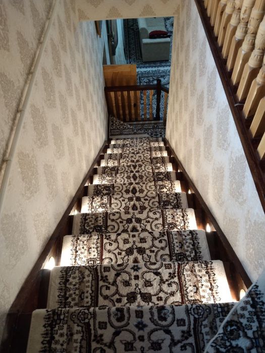 Дом ховли жой сотилади мебель бн бирга, сув, свет, газ. Райцентр