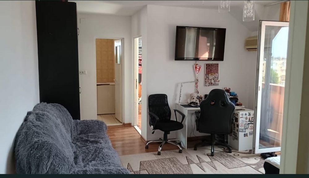 Vand apartament 2 camere