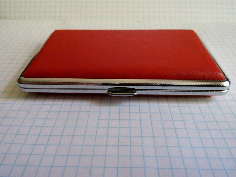 портсигары универсальные отделанные  кожей