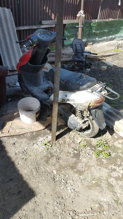 Мопед                `