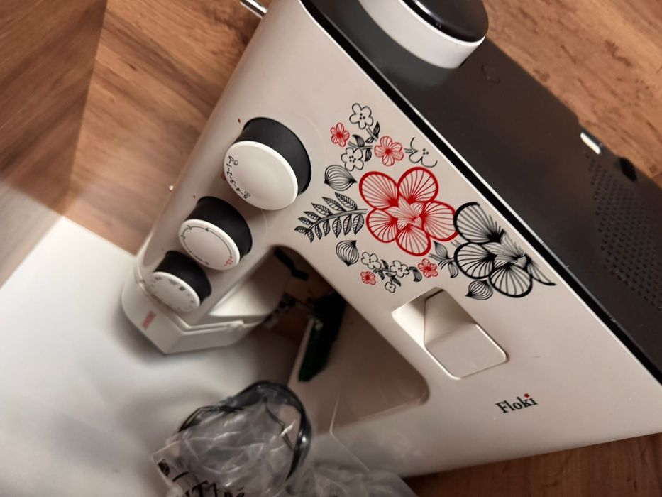 Продам машинку новый