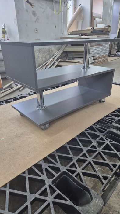 Журнальный столик