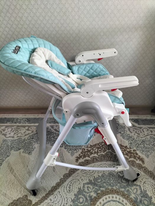 Детский столик для кормления