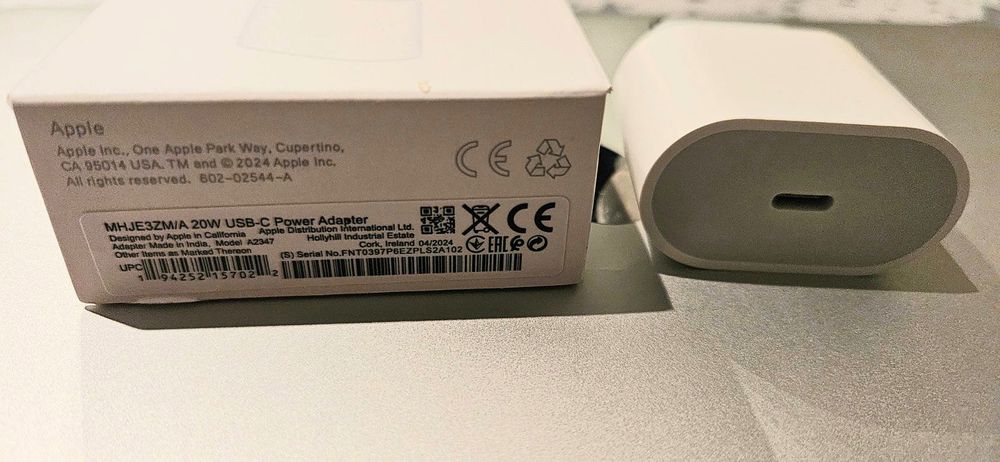 Адаптер зарядно Apple USB C 20W Power Adapter за iPhone 7 до 16pro Max