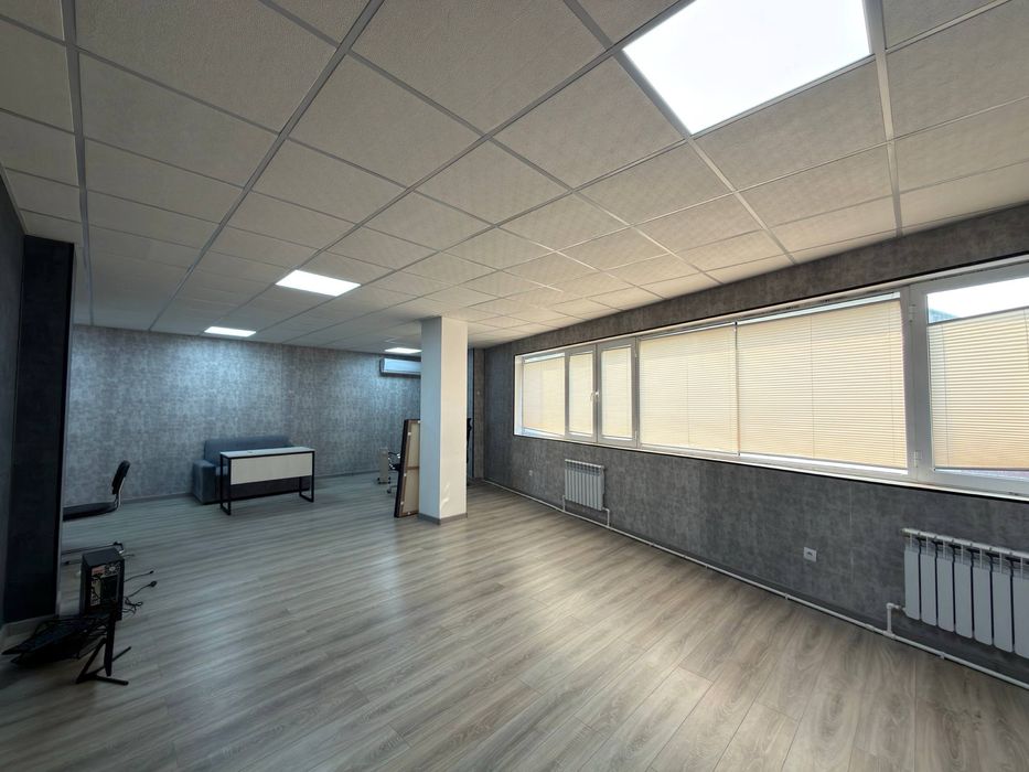 Аренда под офис 55м2 Лабзак! Вдоль Дороги! 825$