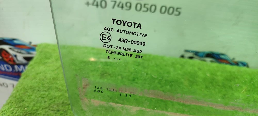 GEAM PORTIERA FATA DREAPTA TOYOTA RAV4 (XA40) 2013-2018 / TOYOTA AURIS (E180) 2012-2018 / COD OEM 43R-00049  (4C2)