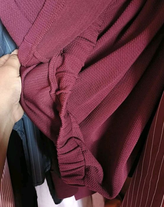 Дамски комплект – горнище и долнище(суичър с качулка)спортно-елегантен