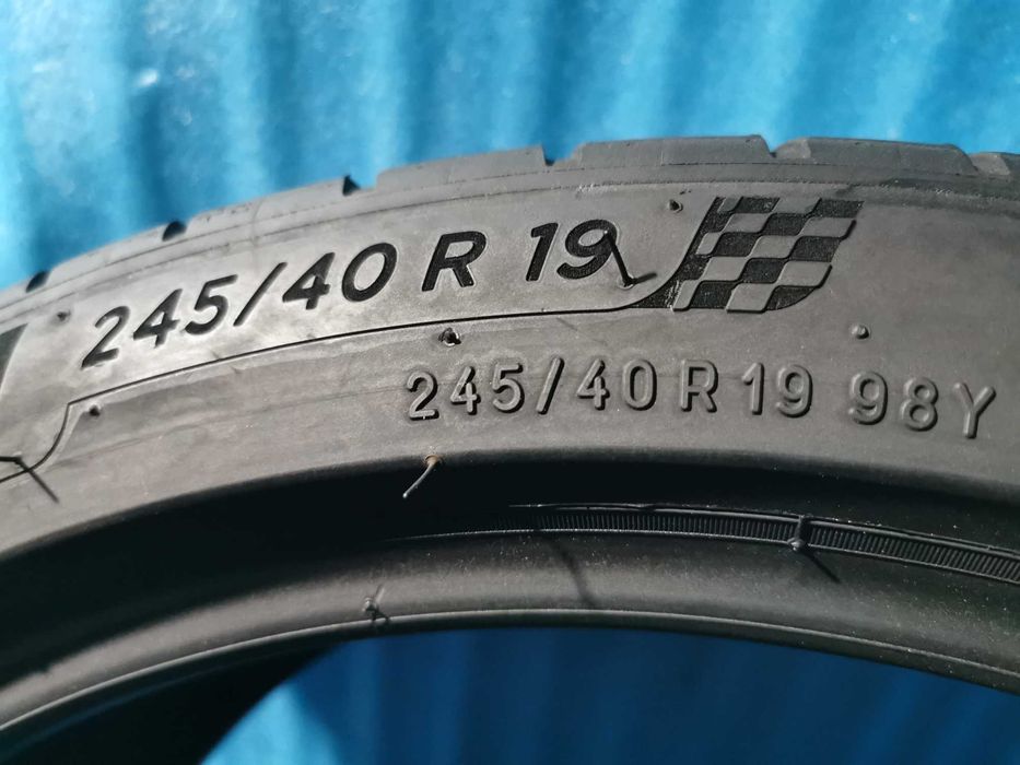 245/40 R19 - 275/35 R19 michelin 4 bucati