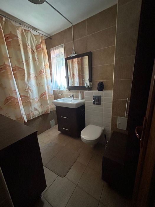 Inchiriez apartament