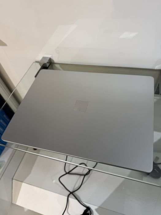 Microsoft surfacee notebook