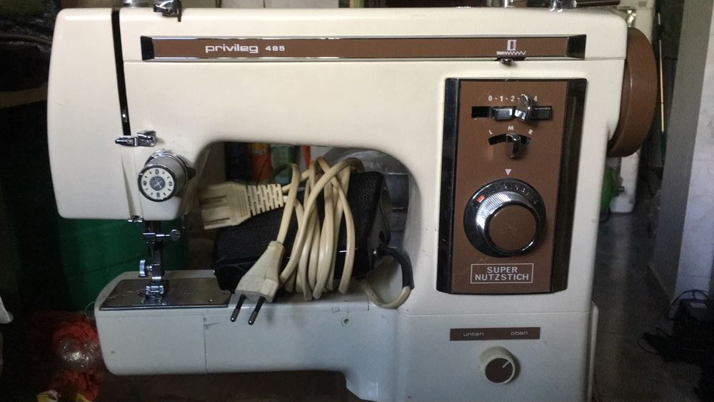 masina de cusut electrica