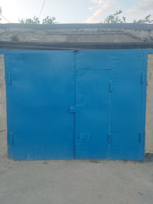 Продам гараж в центре города