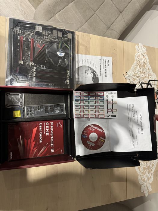 ASUS Rampage III GENE X58 + Xeon X5650 + 6GB DDR3 / ROG / LGA1366