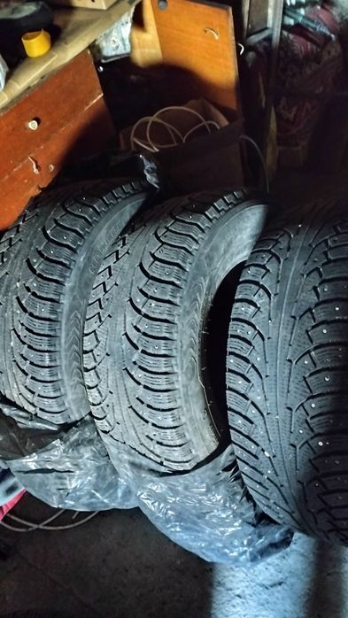 Нокия3балона шипованая 255/65/16