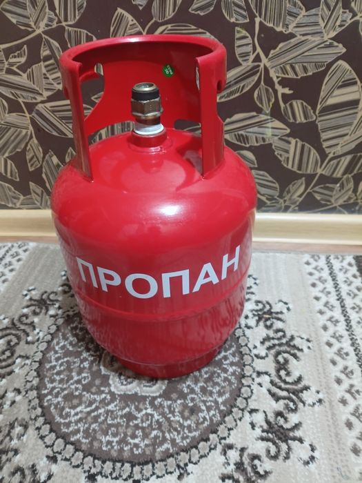 Продам  газбаллон небольшой 12 л