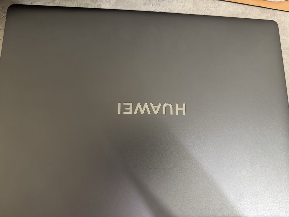 Ноутбук Huawei
