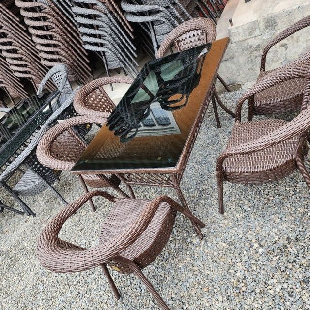 Ratan stol stullar olami