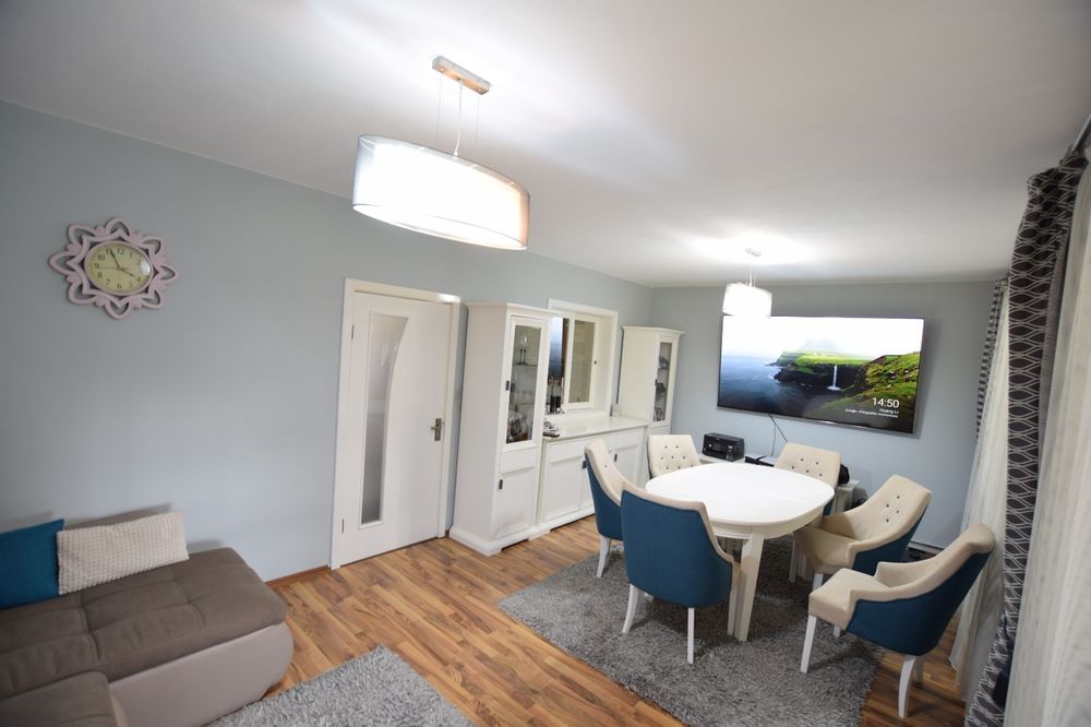 Persoana fizica vind: Casa  4 Camere 110 mp Dealul Furcilor