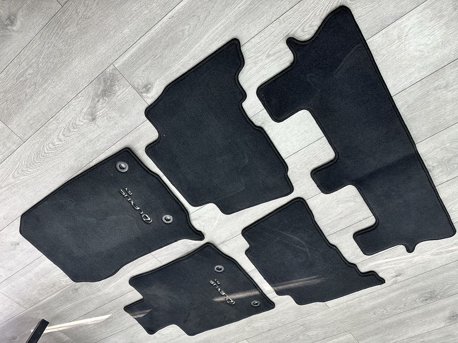 Ворсовые коврики на Lexus GX 460.