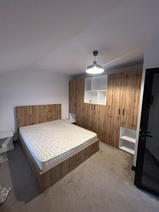 Proprietar inchiriez apartament zona rezidentiala  Viforata