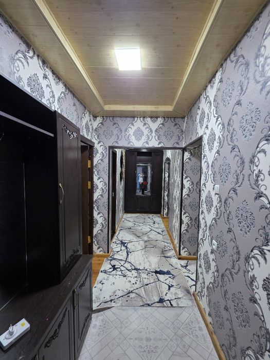 11 Maktab oldida3 xona