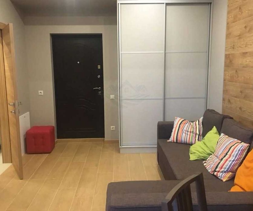 Дава се под наем Едностаен апартамент в Пловдив, Изгрев - 45 кв.м за 204 € - Снимка #1