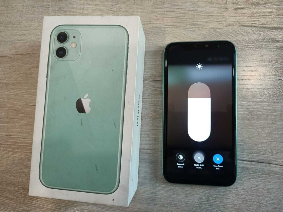 iPhone 11. Память 64 Gb