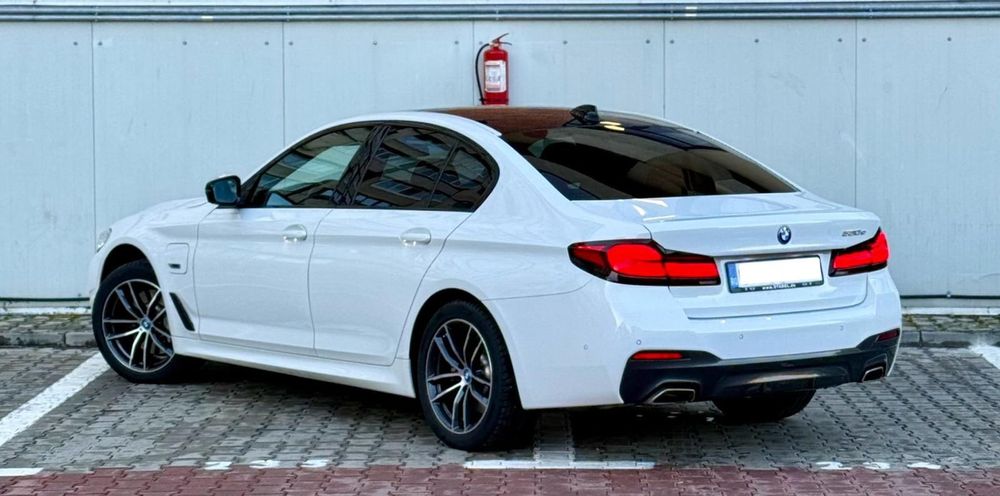 BMW 530e / M packet / Plug-in  Hybrid