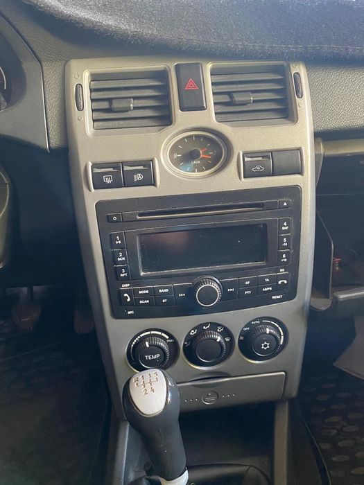 Лада приора универсал