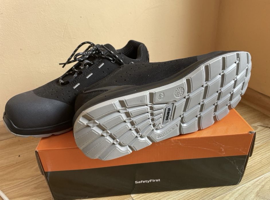 нови мъжки работни обувки STENSO 44