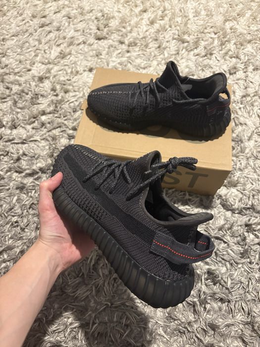 yeezy 350 v2 black reflective