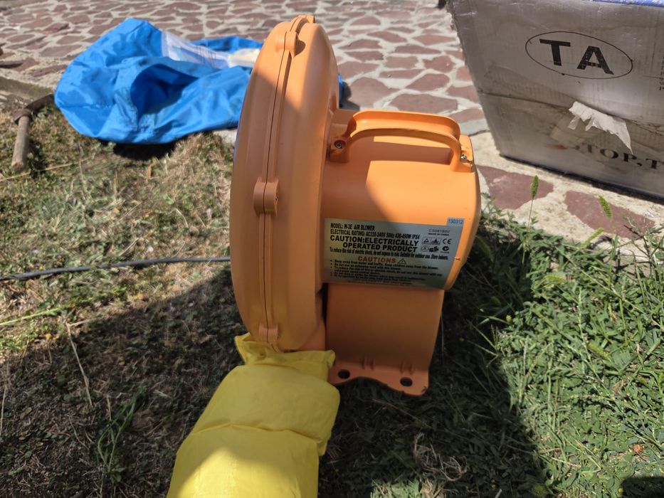 Детска надоваема водна пързалка